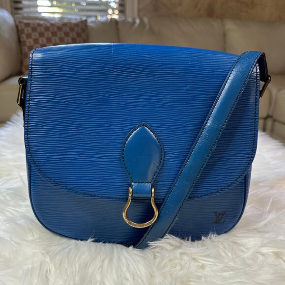 ❌SOLD❌ Authentic Louis Vuitton Saint Cloud GM Epi Leather Crossbody Shoulder Bag - Picture 3 of 17